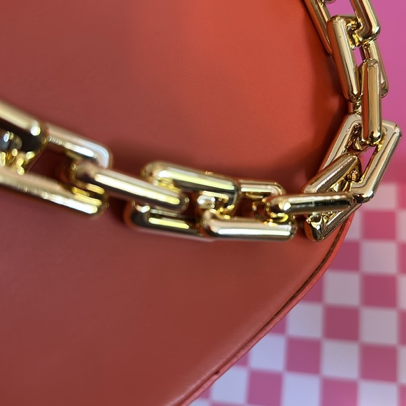 Italian Leather Deep Orange Crossbody Bag with Gold Chain. Excellent Condition. - Picture 8 of 10